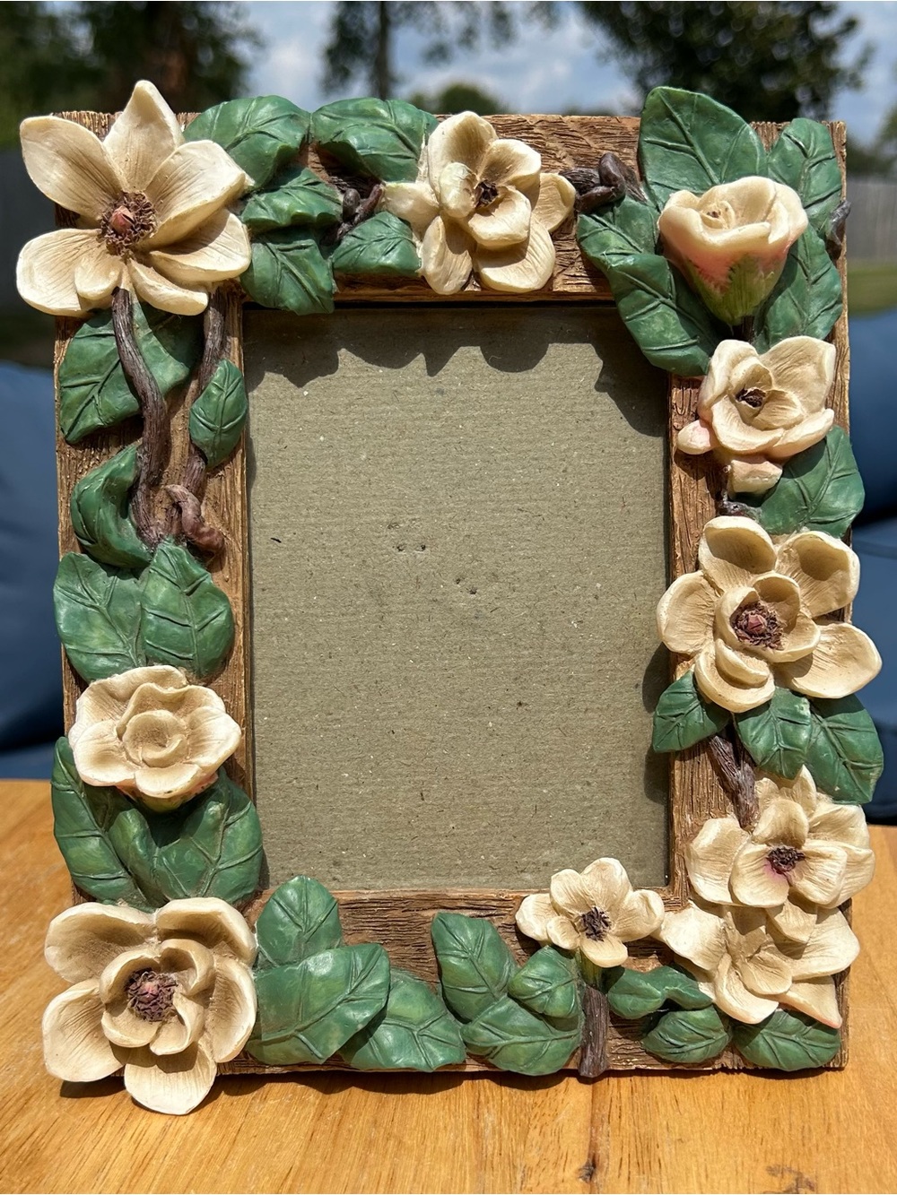 Magnolia Resin Photo Frame Cream & Green GUC